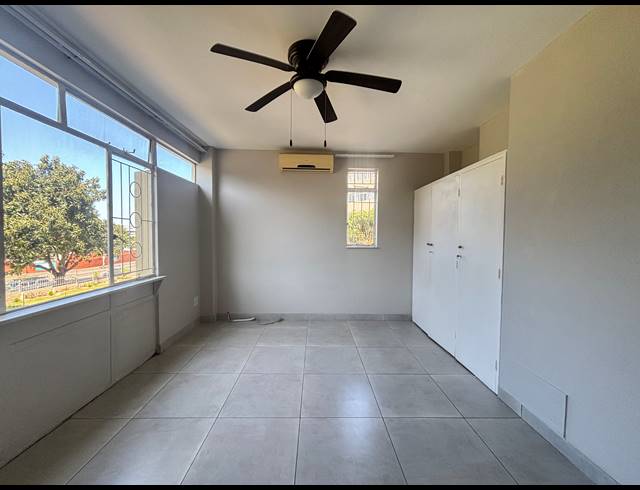 1 BEDROOM APARTMENT TO LET IN ESSENWOOD